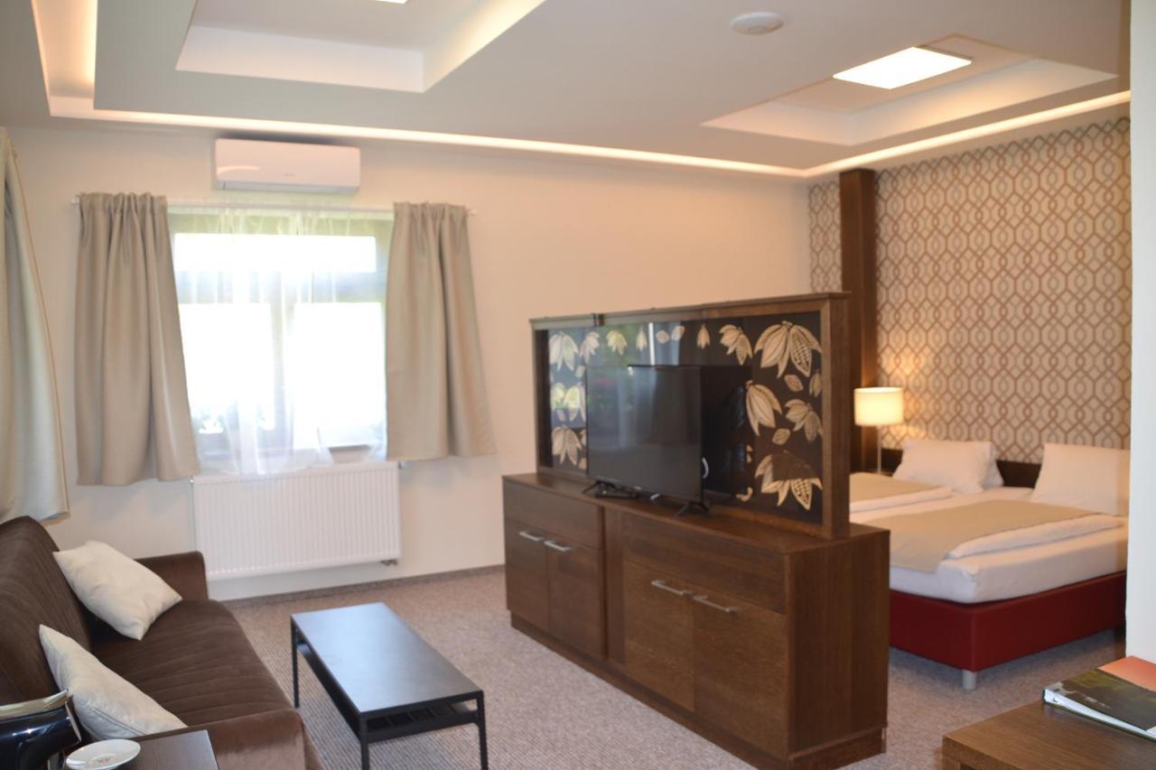 Wellness Hotel Svachovka Mírkovice 외부 사진