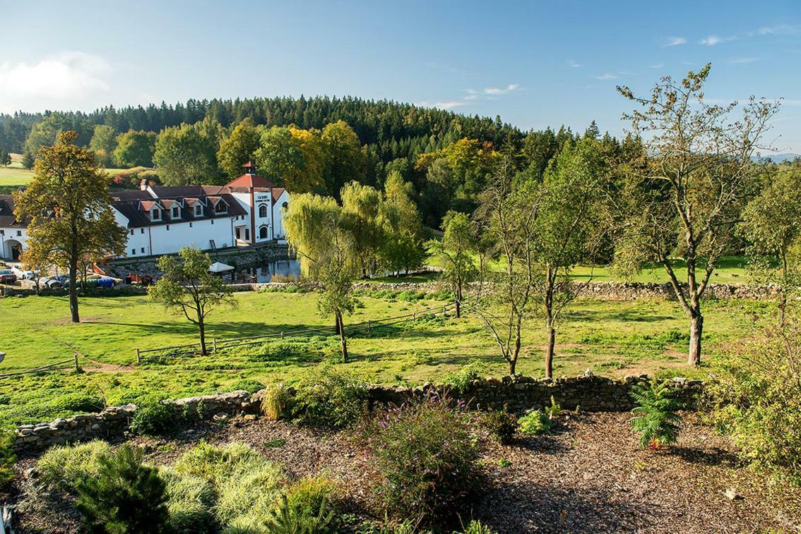 Wellness Hotel Svachovka Mírkovice 외부 사진